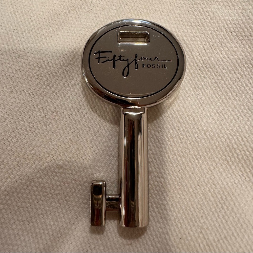 Fossil Key for Keychain Silver Color - Picture 1 of 2